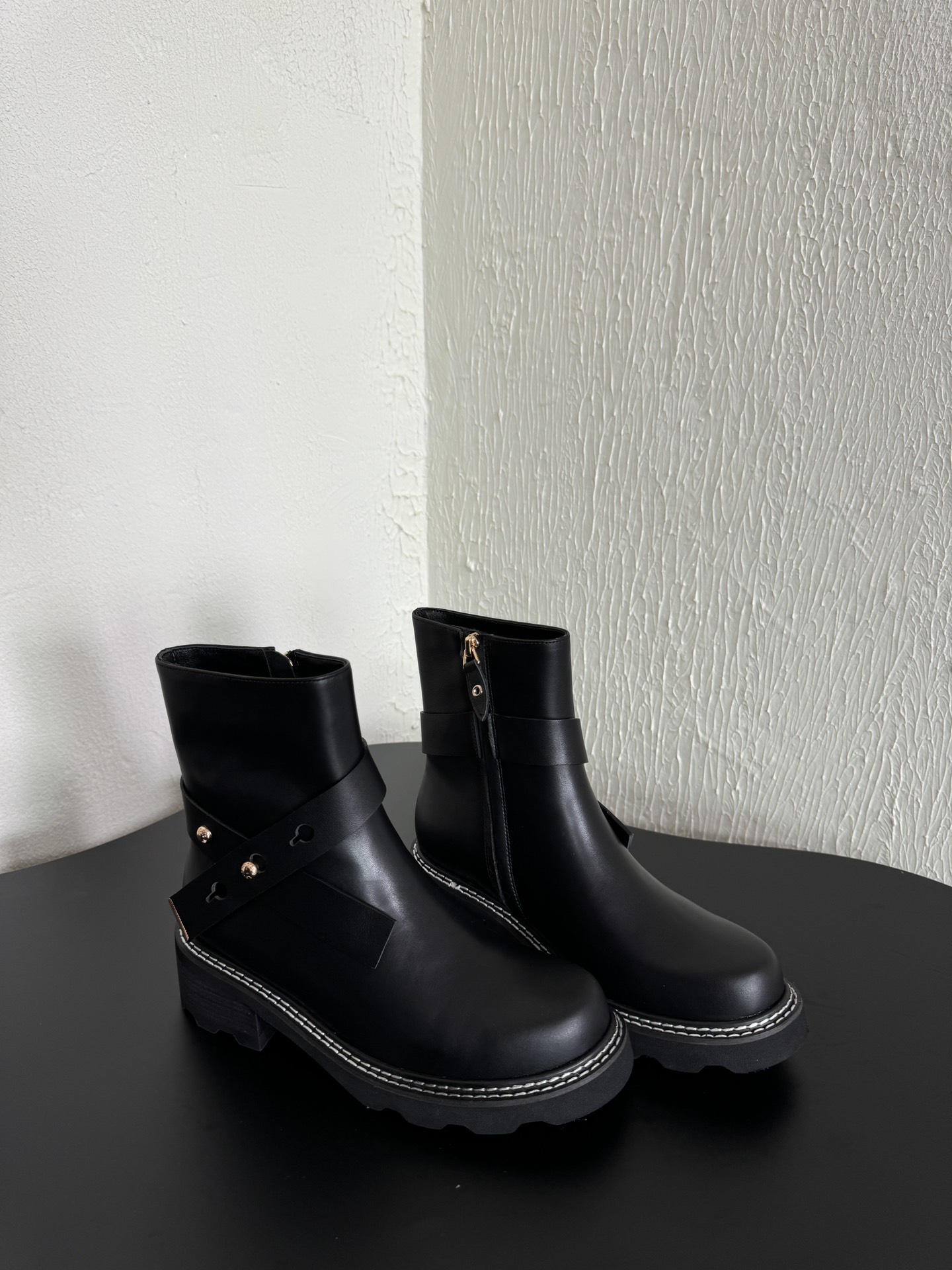 LV Beaubourg Ankle Boot 1ADADR